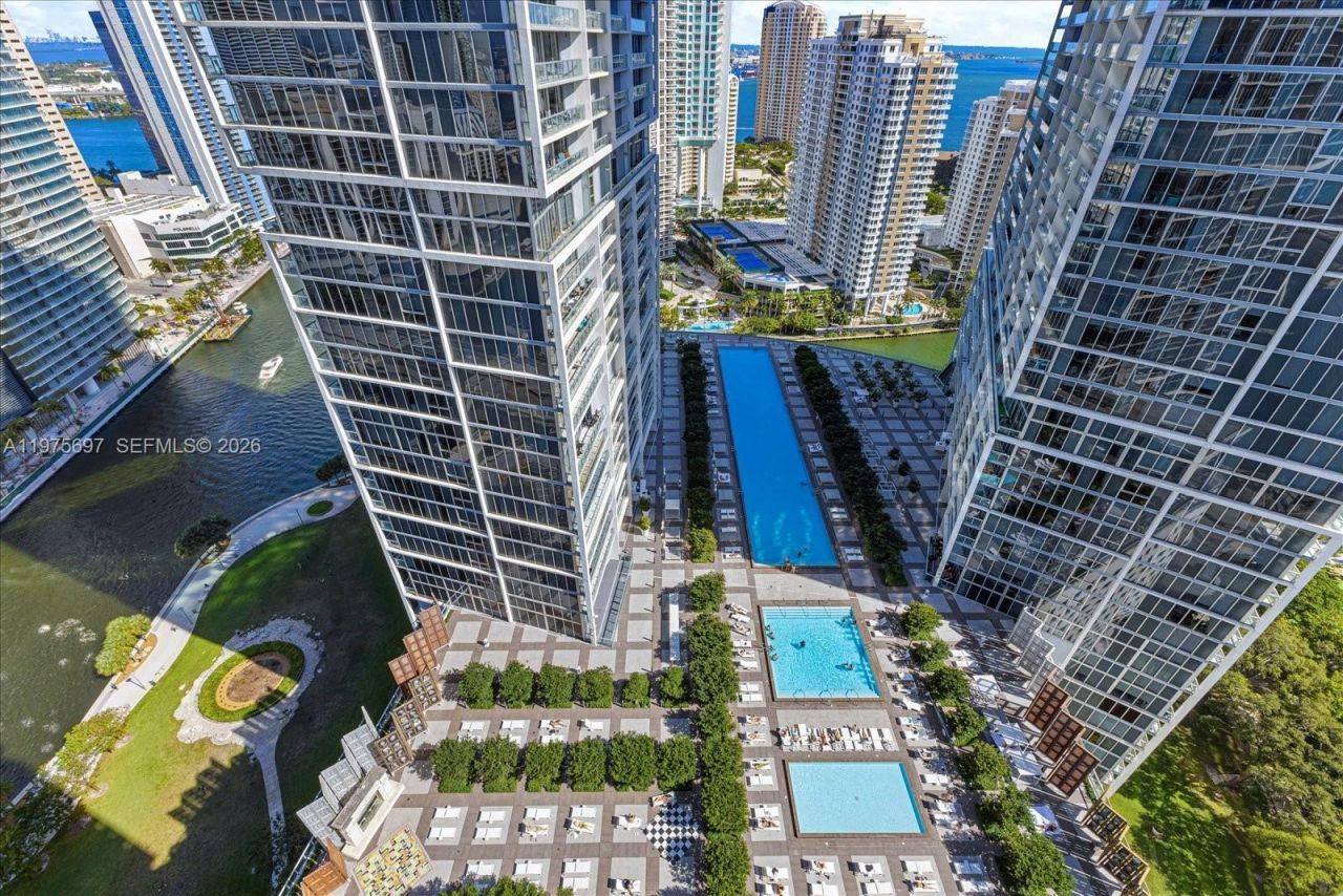 485 Brickell Ave, Unit 1807, Miami, FL 33131 Photo