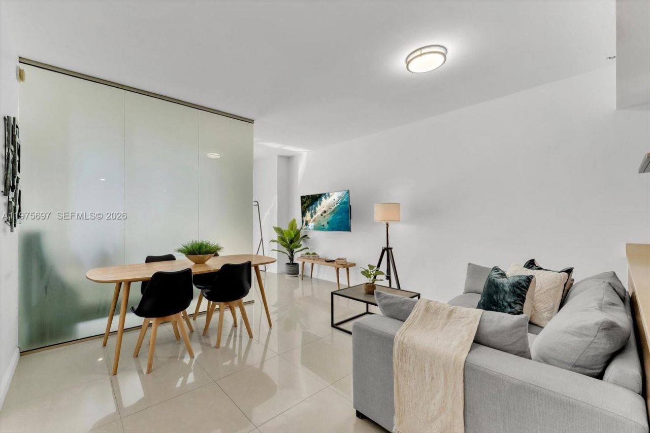 485 Brickell Ave, Unit 1807, Miami, FL 33131 Photo