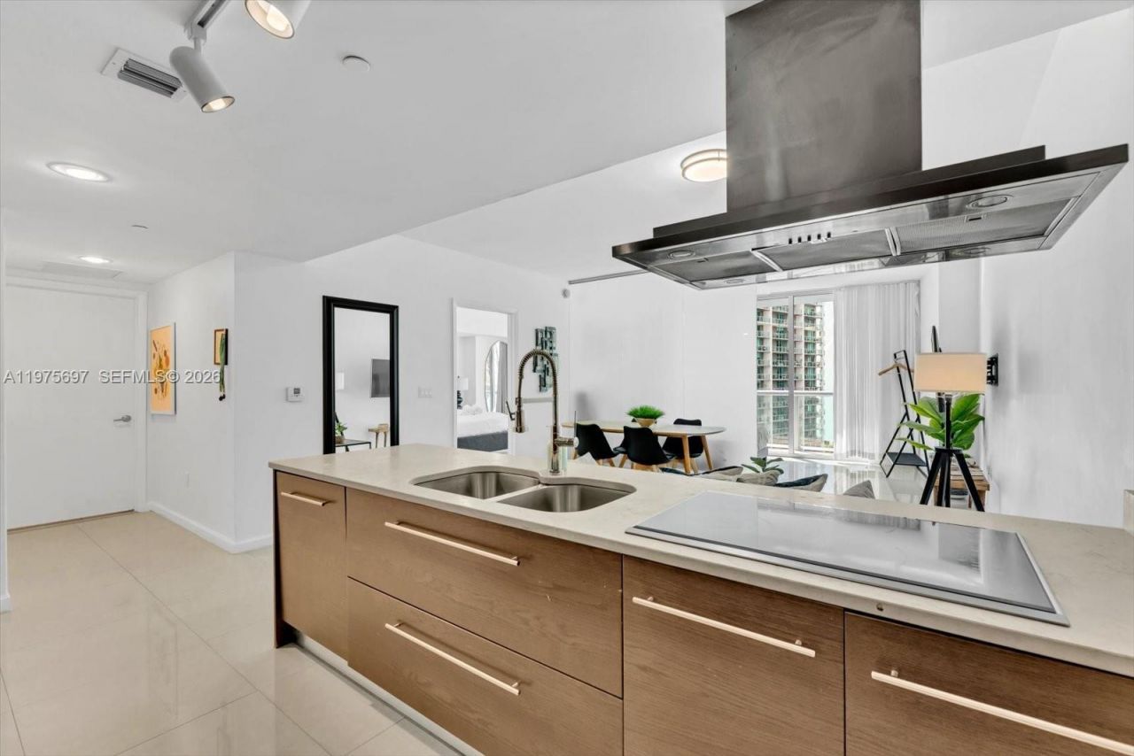 485 Brickell Ave, Unit 1807, Miami, FL 33131 Photo
