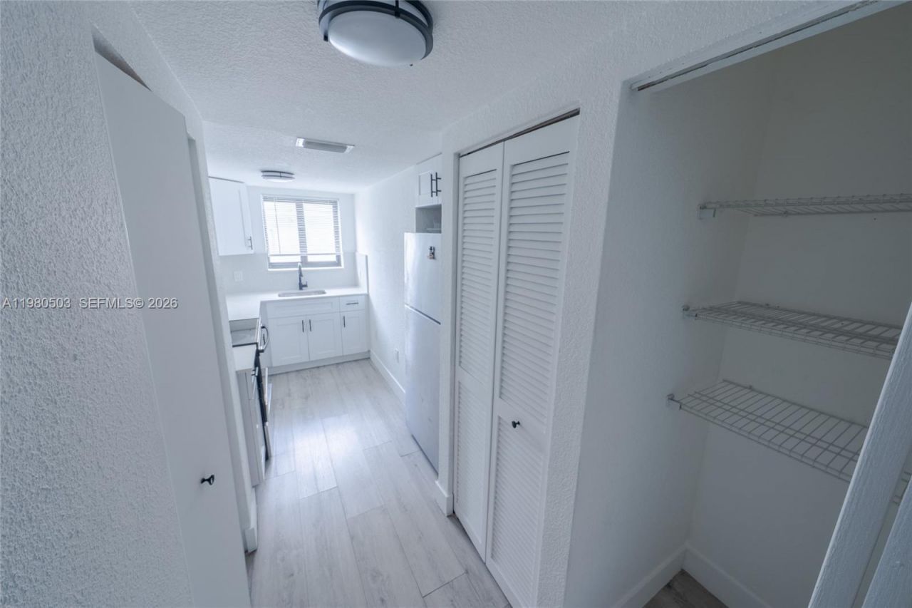 3417 NW 22nd Ave , Unit 13, Miami, FL 33142 Photo