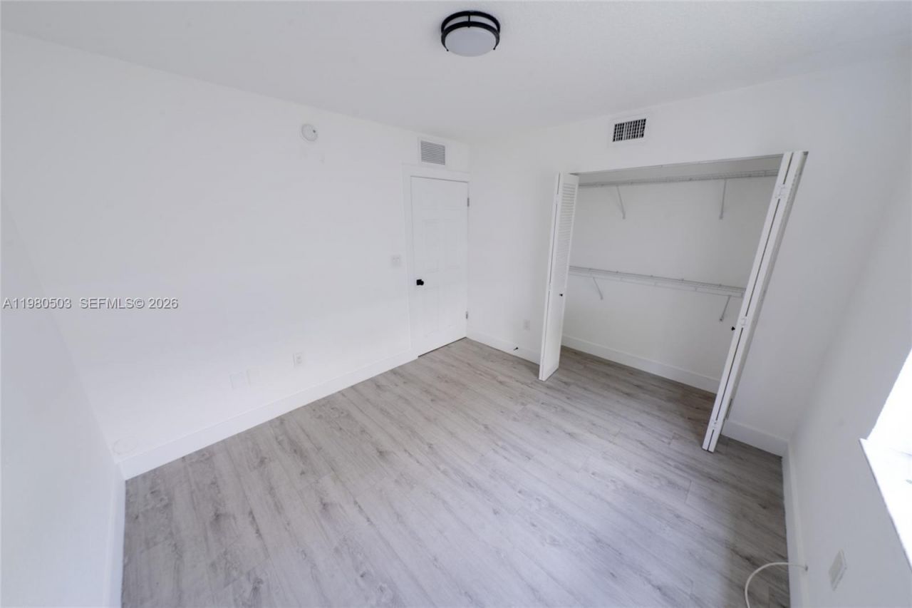 3417 NW 22nd Ave , Unit 13, Miami, FL 33142 Photo