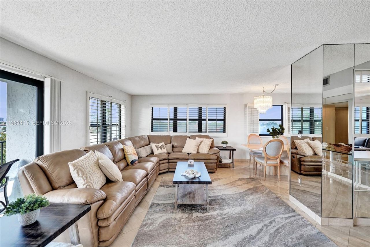 1201 S Ocean Dr, Unit 412S, Hollywood, FL 33019 Photo