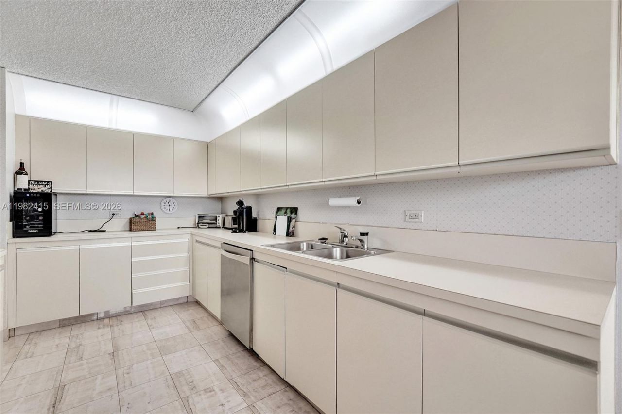 1201 S Ocean Dr , Unit 412S, Hollywood, FL 33019 Photo