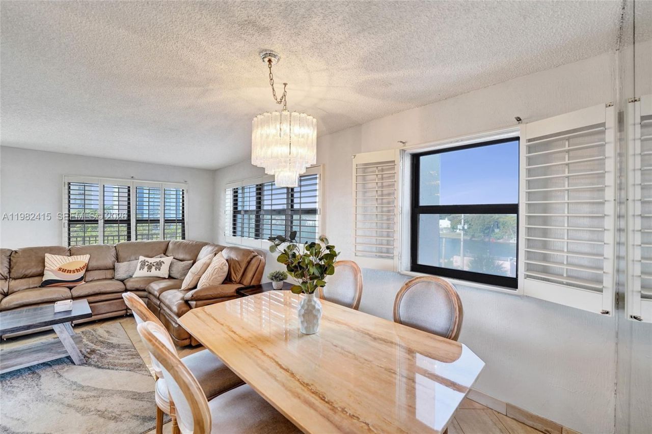 1201 S Ocean Dr, Unit 412S, Hollywood, FL 33019 Photo