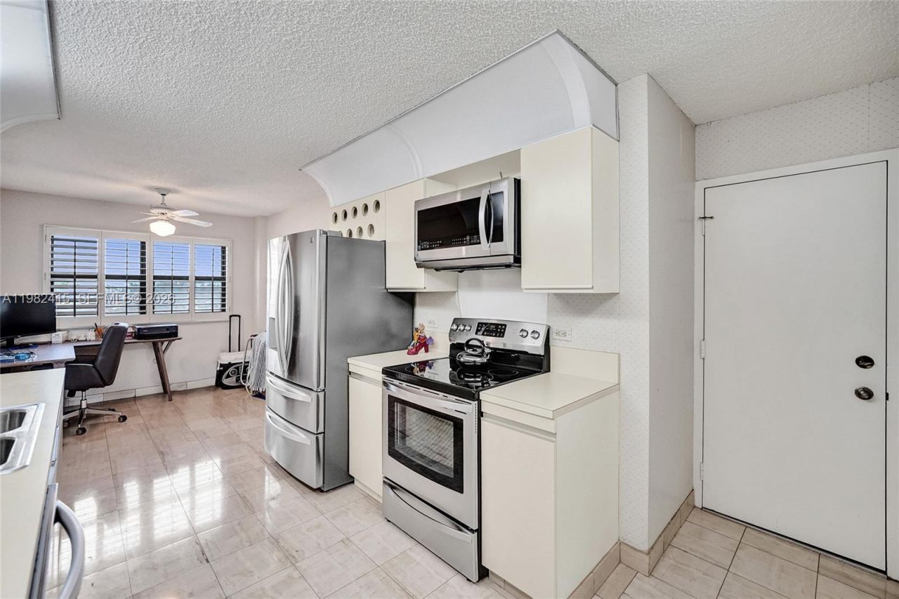 1201 S Ocean Dr , Unit 412S, Hollywood, FL 33019 Photo