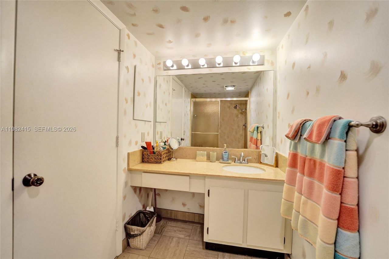 1201 S Ocean Dr, Unit 412S, Hollywood, FL 33019 Photo