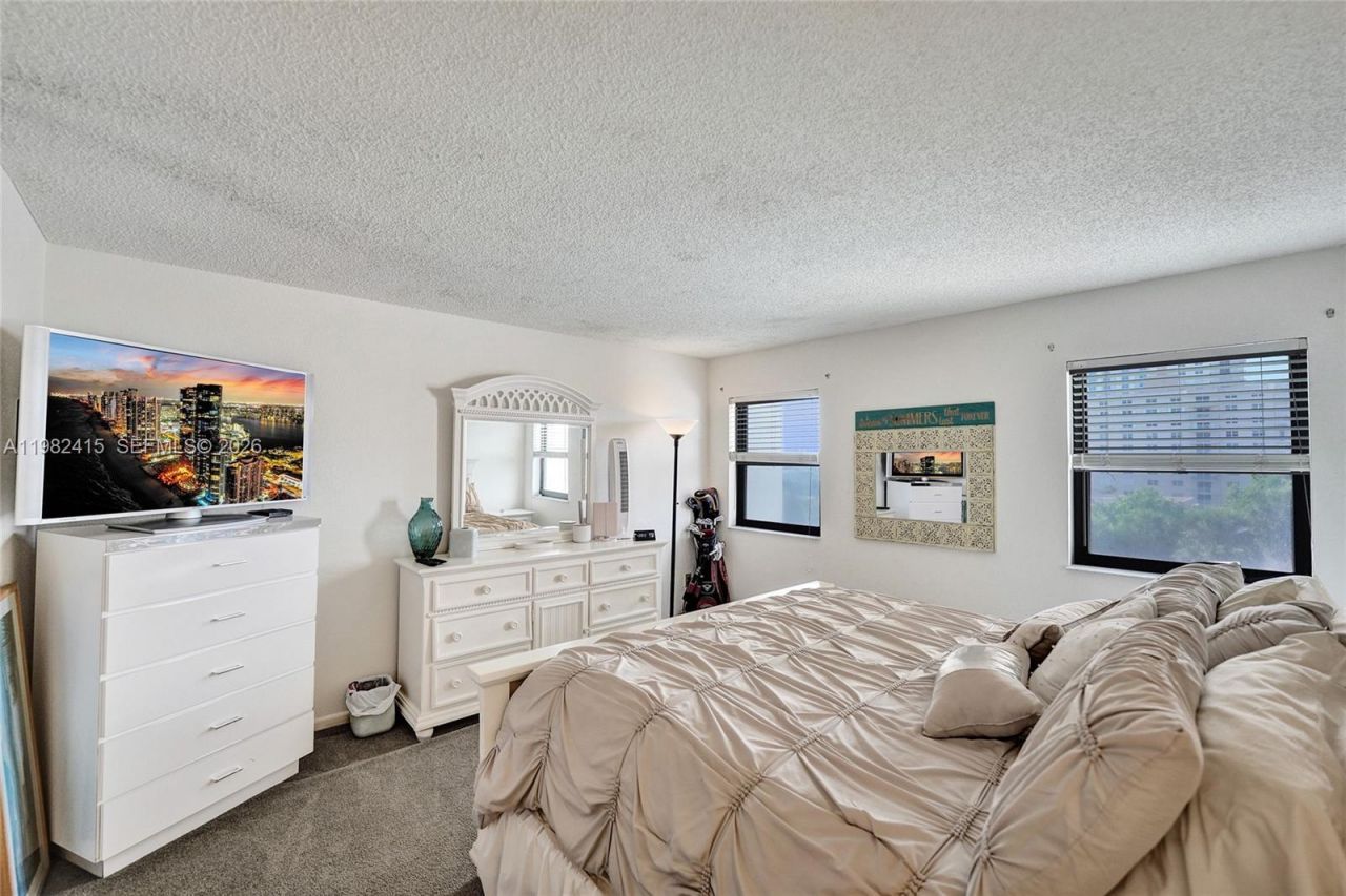 1201 S Ocean Dr , Unit 412S, Hollywood, FL 33019 Photo