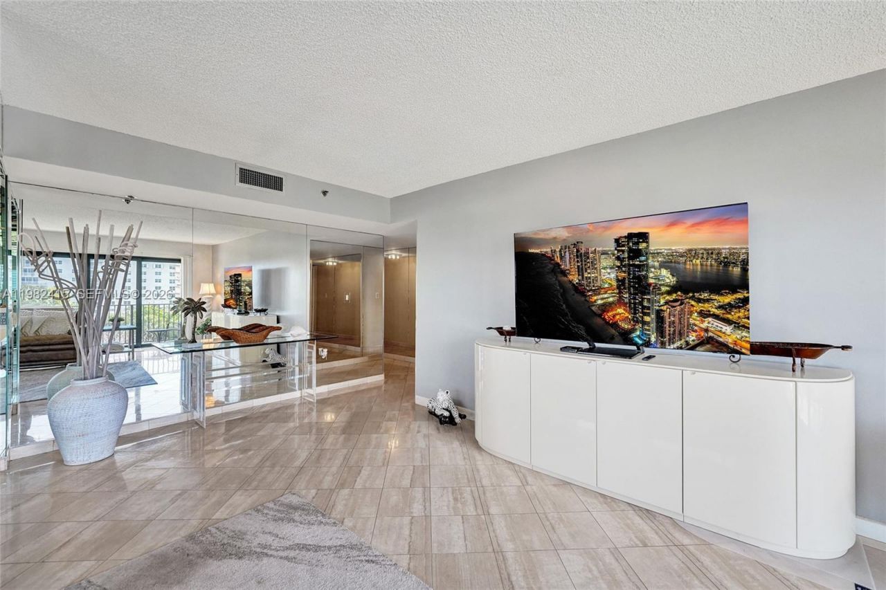 1201 S Ocean Dr , Unit 412S, Hollywood, FL 33019 Photo