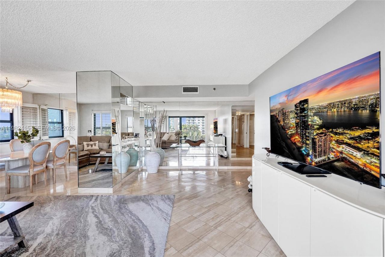 1201 S Ocean Dr, Unit 412S, Hollywood, FL 33019 Photo