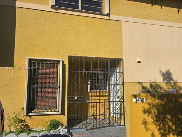 Unit 5-2, Miami, FL 33165