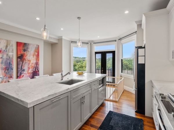 324 Tappan, Unit 2, Brookline, MA 02445