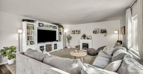 8854 Finnsech Drive, Reno, NV 89506 Photo