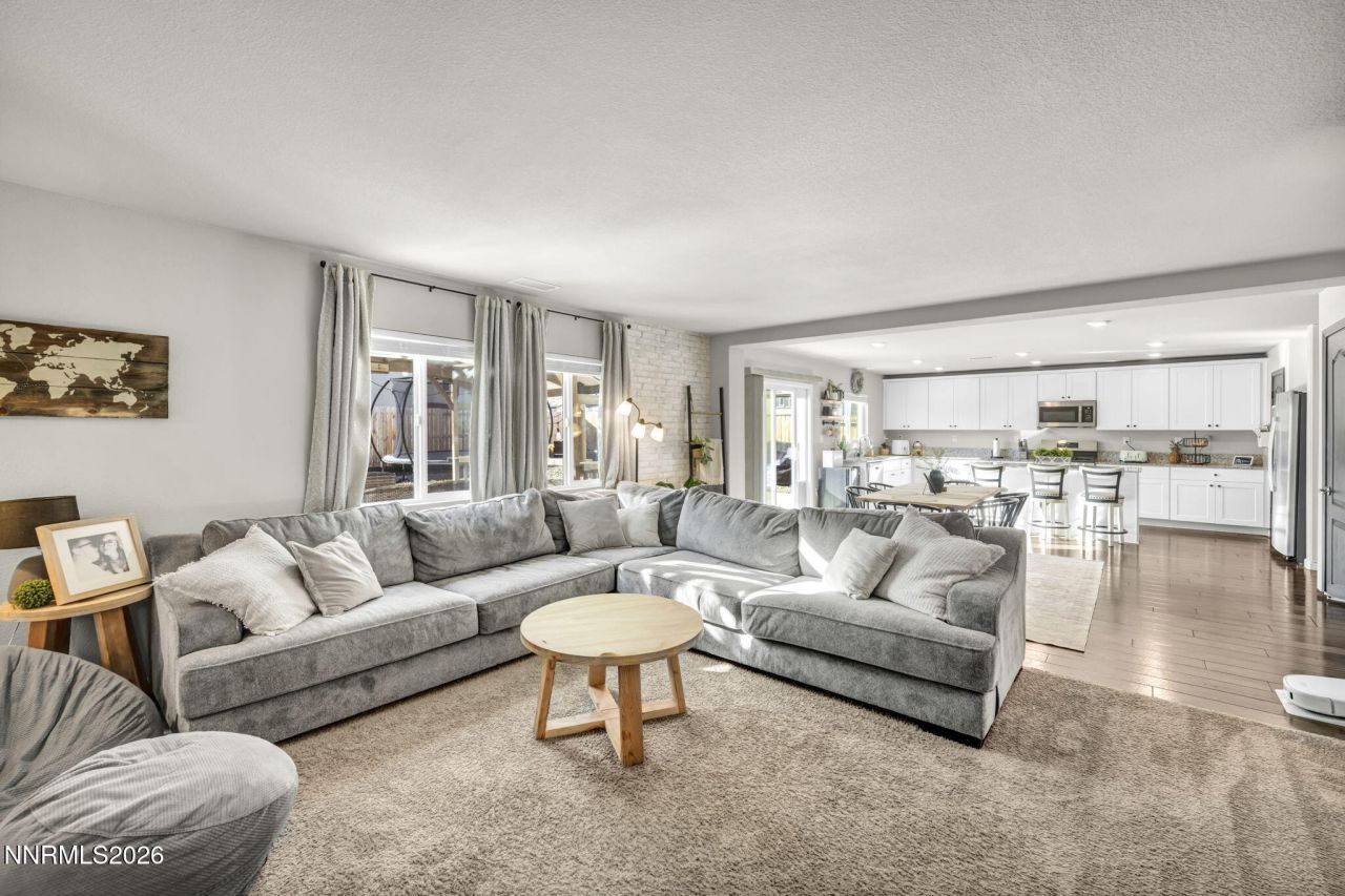 8854 Finnsech Drive, Reno, NV 89506 Photo