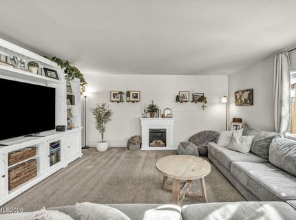 8854 Finnsech Drive, Reno, NV 89506 Photo