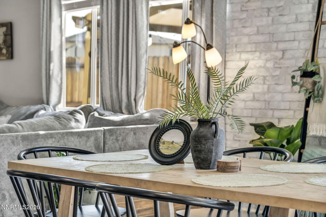 8854 Finnsech Drive, Reno, NV 89506 Photo