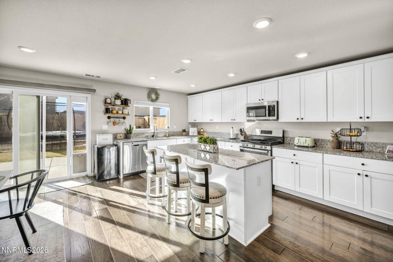 8854 Finnsech Drive, Reno, NV 89506 Photo