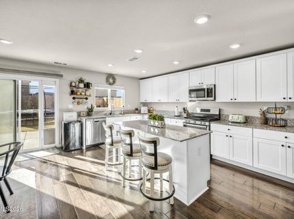 8854 Finnsech Drive, Reno, NV 89506 Photo