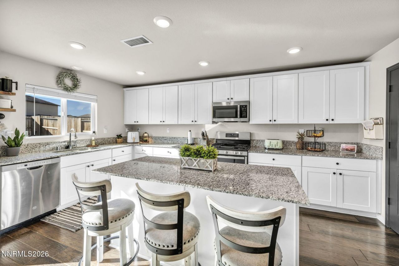 8854 Finnsech Drive, Reno, NV 89506 Photo