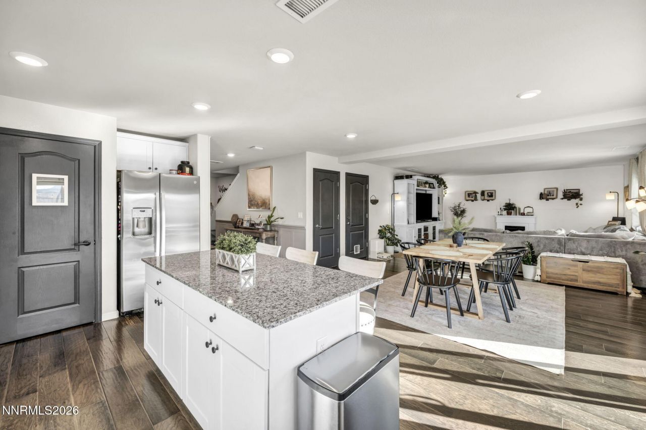 8854 Finnsech Drive, Reno, NV 89506 Photo