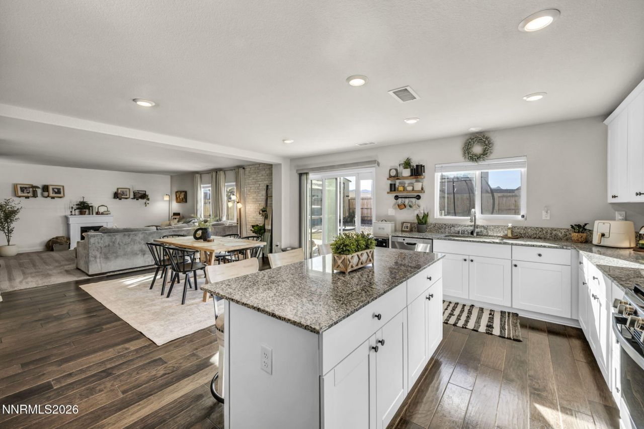 8854 Finnsech Drive, Reno, NV 89506 Photo