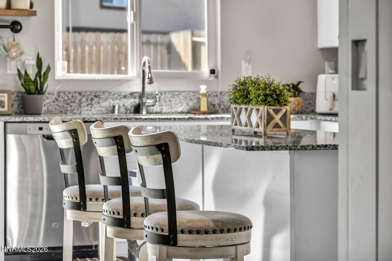 8854 Finnsech Drive, Reno, NV 89506 Photo