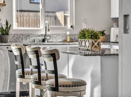 8854 Finnsech Drive, Reno, NV 89506 Photo