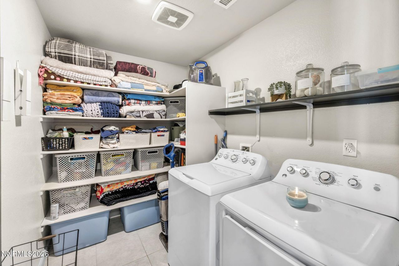 8854 Finnsech Drive, Reno, NV 89506 Photo