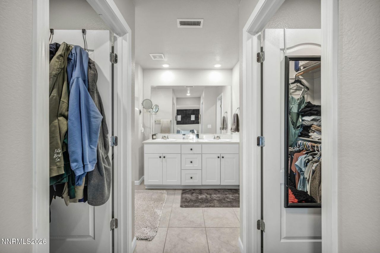 8854 Finnsech Drive, Reno, NV 89506 Photo