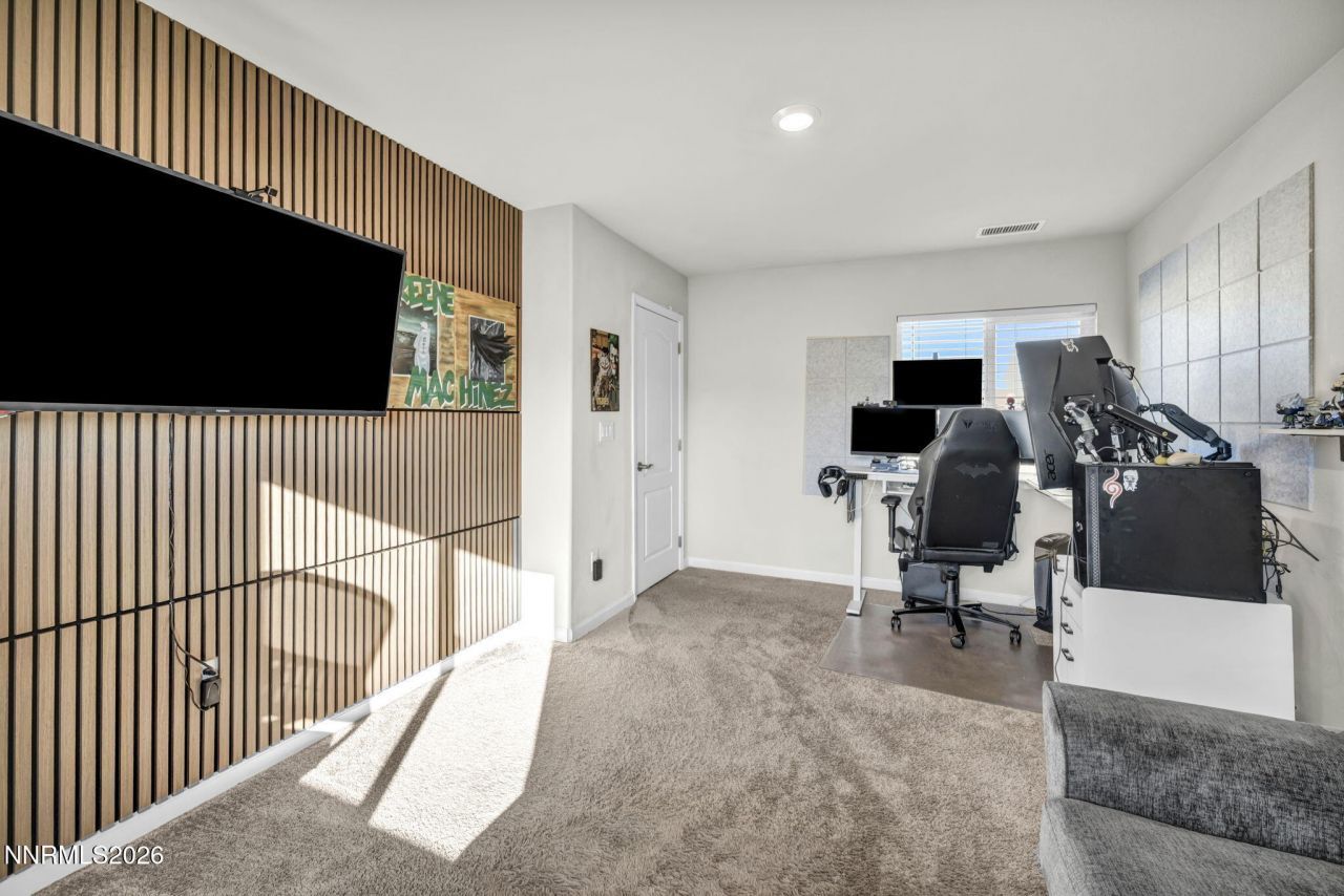 8854 Finnsech Drive, Reno, NV 89506 Photo