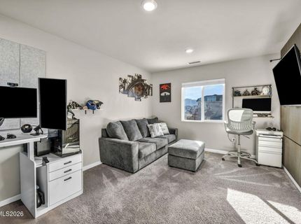 8854 Finnsech Drive, Reno, NV 89506 Photo