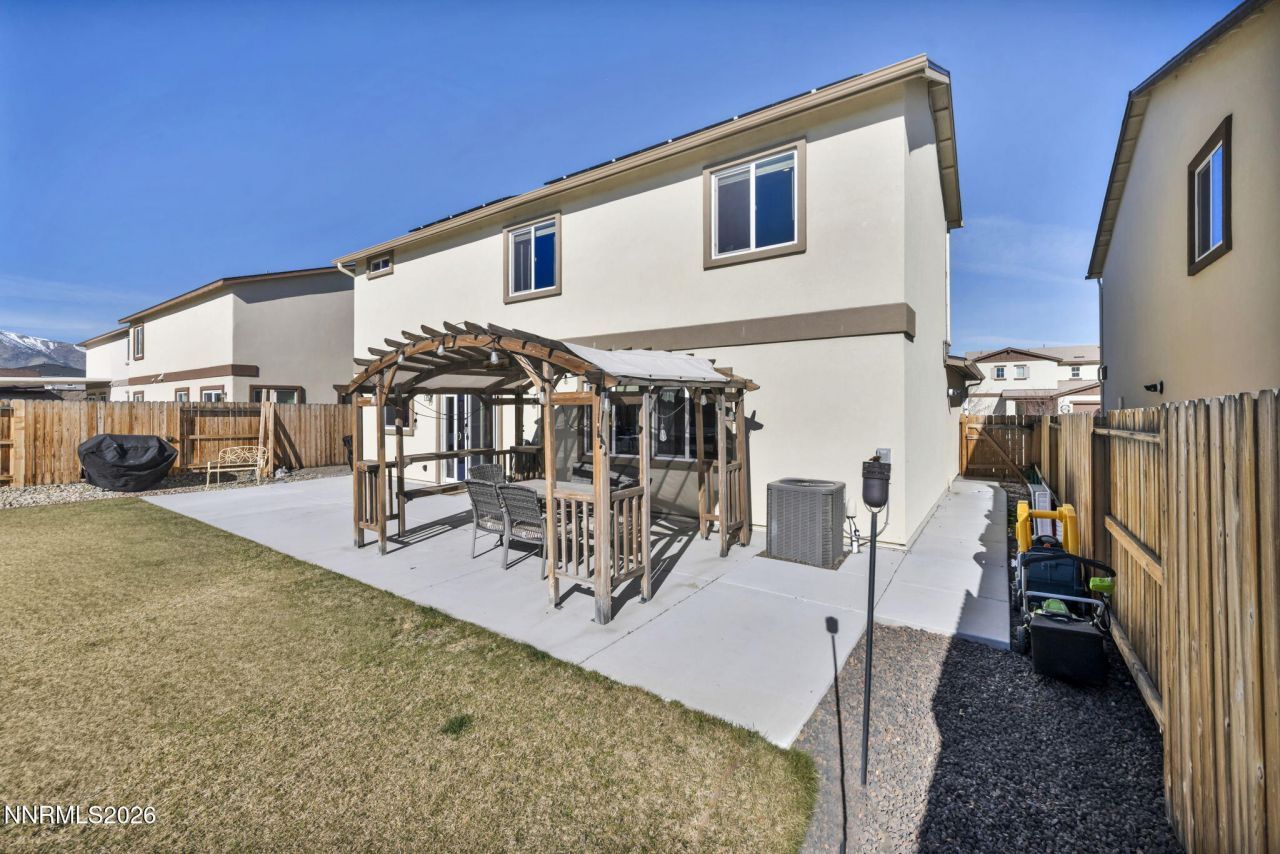 8854 Finnsech Drive, Reno, NV 89506 Photo