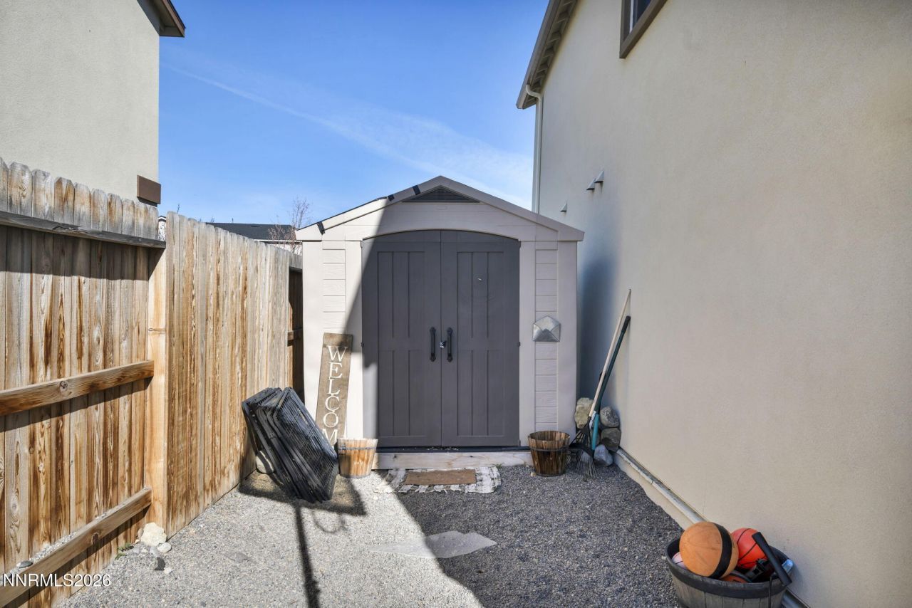 8854 Finnsech Drive, Reno, NV 89506 Photo