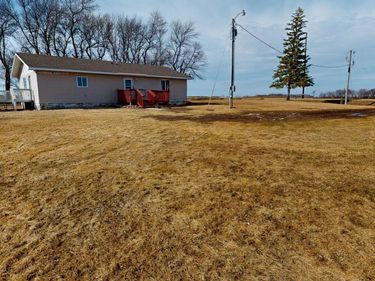88327 140th Street, Glenville, MN 56036