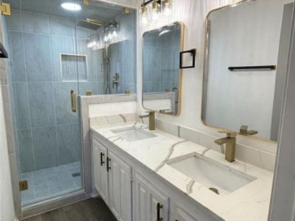 222 Shady Lane Drive, Fort Worth, TX 76112