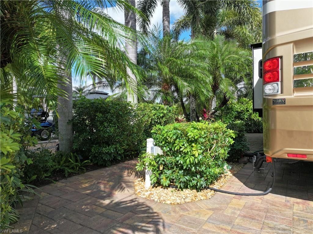 5958 Brightwood Dr, Fort Myers, FL 33905 Photo