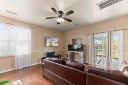 332 Peters Creek Drive photo 4