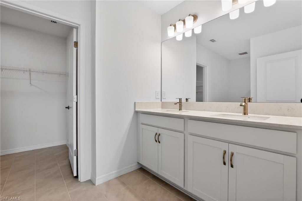 254 Lakeside Breeze Way , Lehigh Acres, FL 33936 Photo