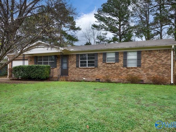 900 Danmann Circle, Huntsville, AL 35803