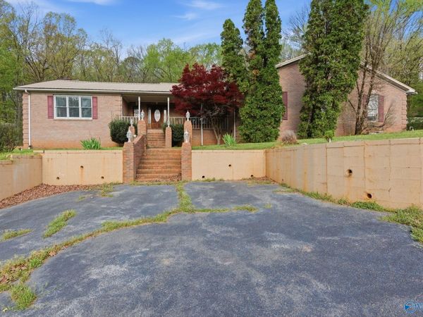 234 North Greenway Drive, Trinity, AL 35673