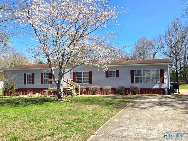 137 Greenbrook Drive, Hazel Green, AL 35750