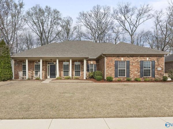 4735 Autumn Dusk Drive SE, Owens Cross Roads, AL 35763
