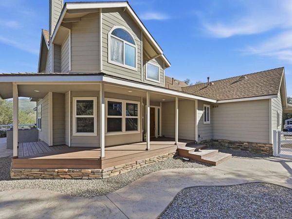 9216 Oak Grove Dr, Descanso, CA 91916