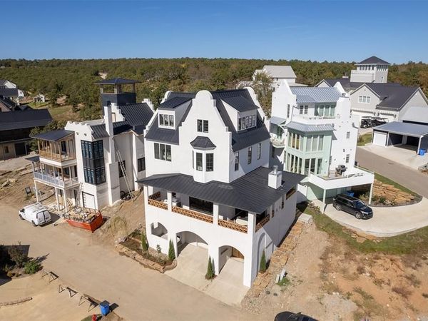 105 Lower Greenway , Carlton Landing, OK 74432