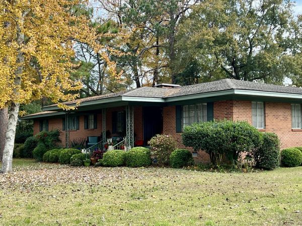 2010 Adeline St., Hattiesburg, MS 39401