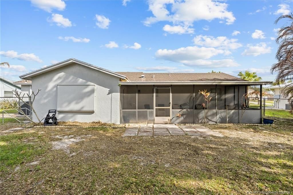 1250 SE Petunia Avenue, Port Saint Lucie, FL 34952 Photo
