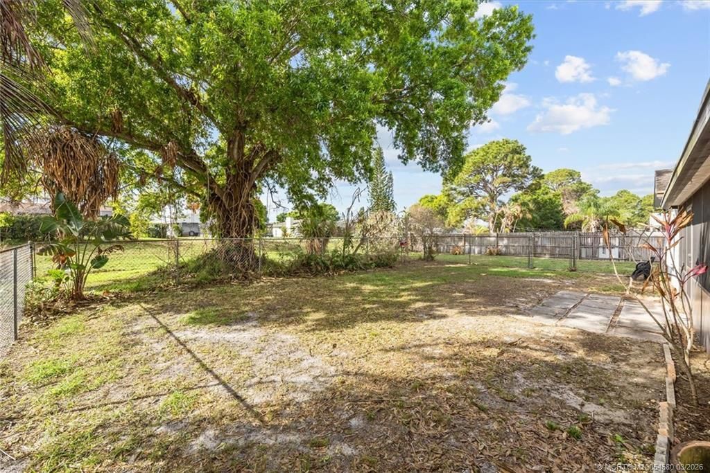 1250 SE Petunia Avenue, Port Saint Lucie, FL 34952 Photo