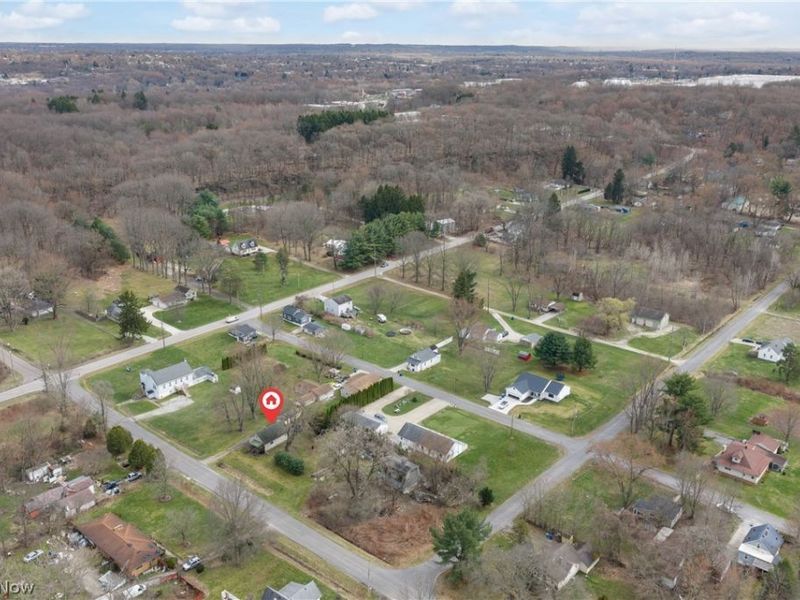 1726 Knox Boulevard, Akron, OH 44320 Photo 24