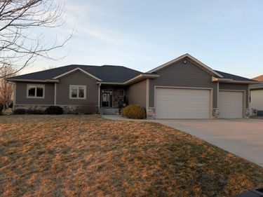 1004 3rd Avenue, Goodhue, MN 55027