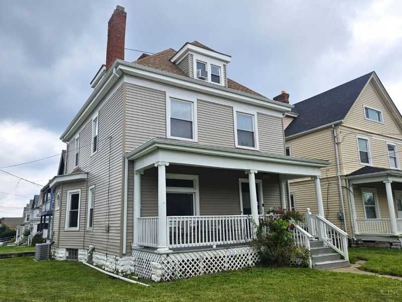 2002 Clarion Avenue, Cincinnati, OH 45207 Photo 2