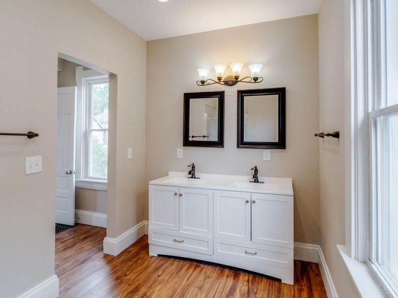 2002 Clarion Avenue, Cincinnati, OH 45207 Photo 21